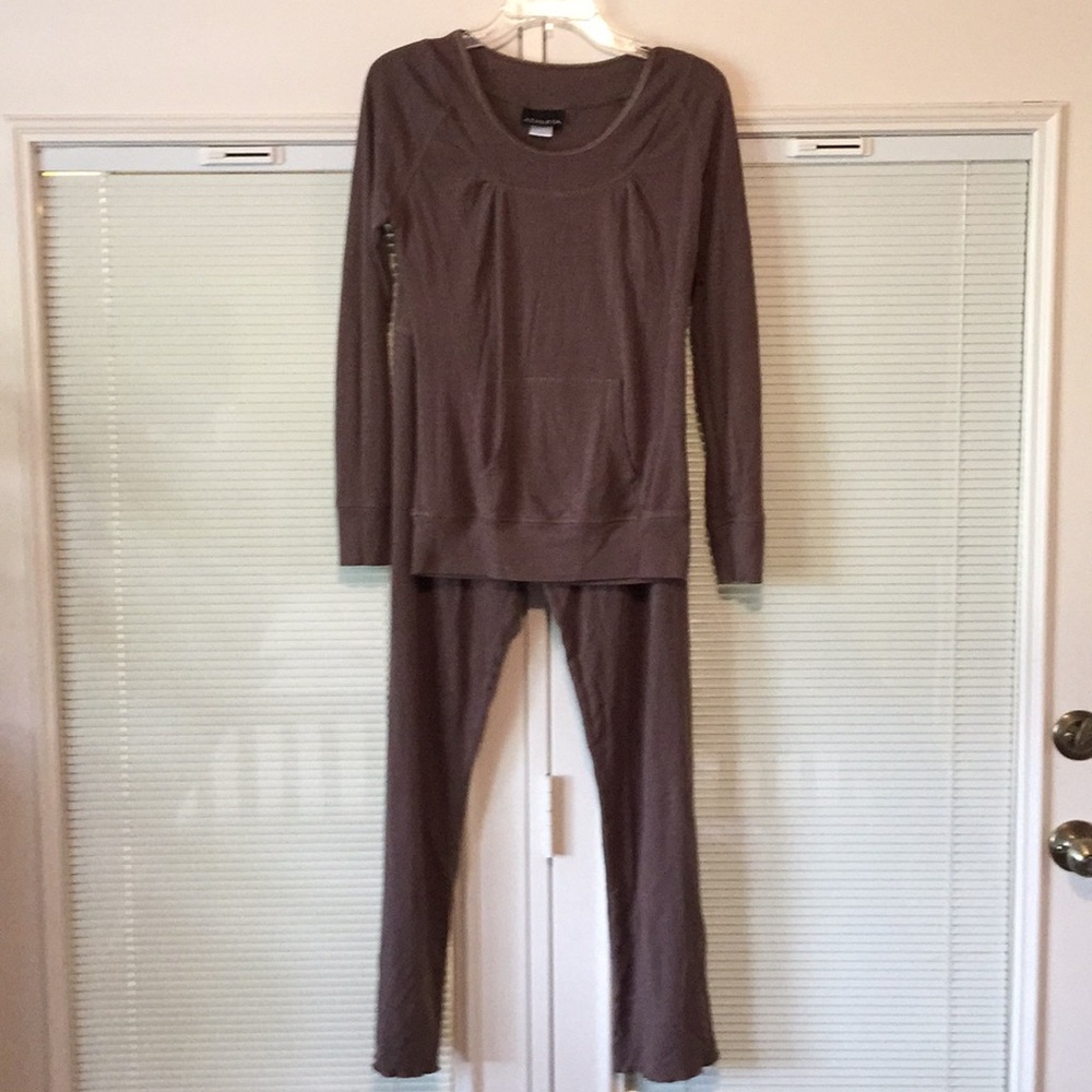 Athleta lounge set